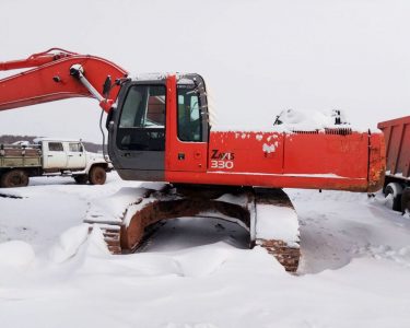 Гусеничный экскаватор Hitachi-330