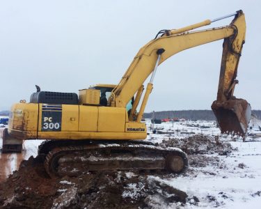 Гусеничный экскаватор Komatsu-PC 300